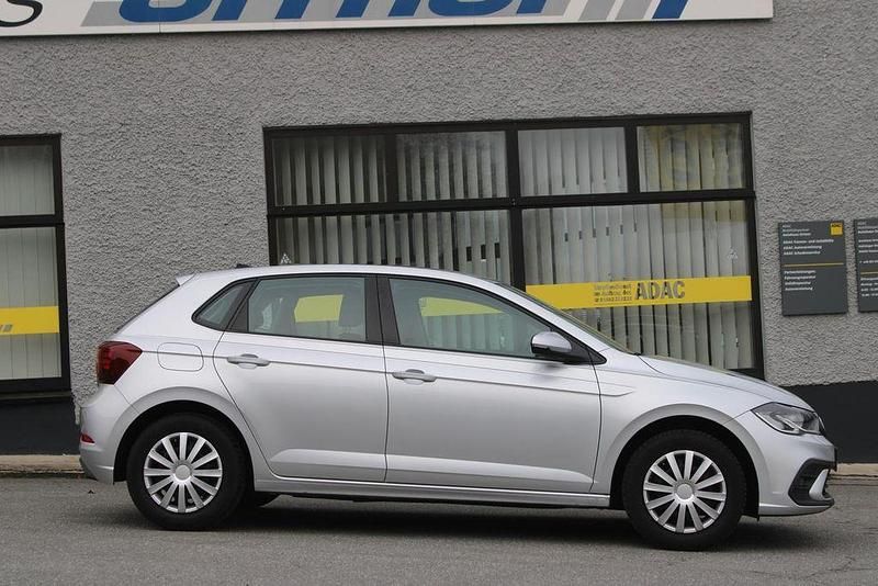 Gebraucht VW Polo Life 95 PS (69 kW) 2022 Silber Kleinwagen