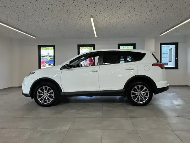 Gebraucht Toyota RAV4 Hybrid Team 197 PS (144 kW) 2018 Weiß SUV