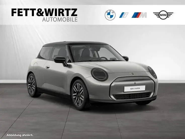Używany Mini Cooper 135 kW (184 KM) 2025 Srebrny Hatchback
