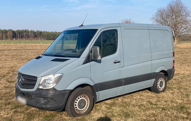 Gebraucht Mercedes Sprinter 163 PS (119 kW) 2018 Grau Van