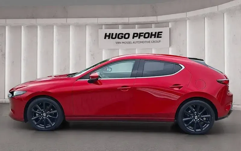 Gebraucht Mazda 3 Edition 180 PS (132 kW) 2020 Rot Limousine