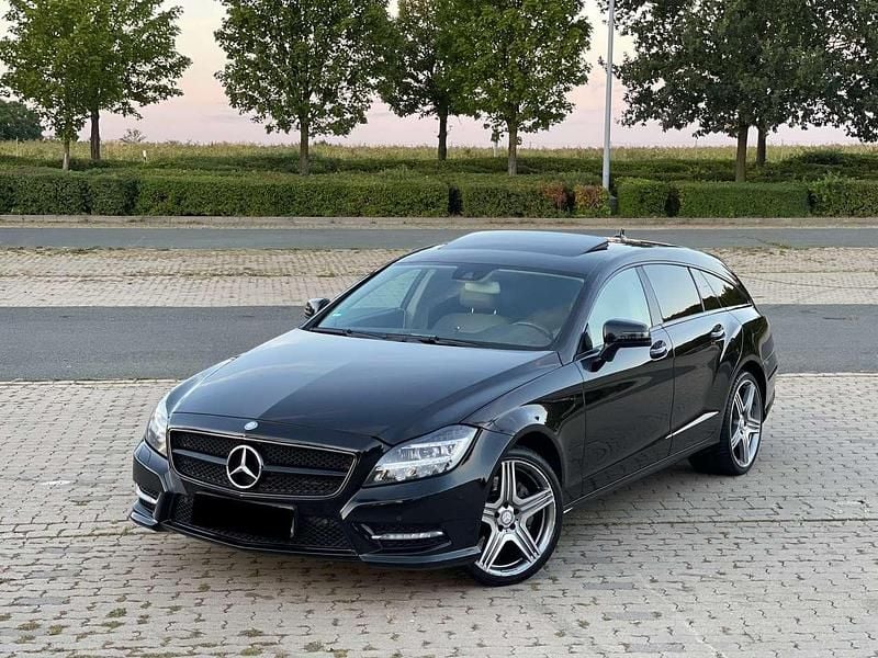 Schwarz Gebraucht 2012 Mercedes CLS350 Shooting Brake Kombi | 11.500 € (Fairer Preis) - Bild 1/4