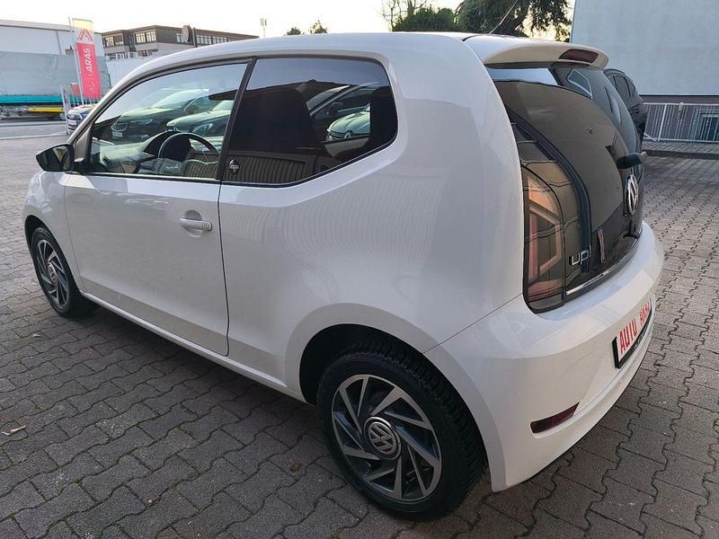 Gebraucht VW up! Sound 90 PS (66 kW) 2017 Weiß Kleinwagen