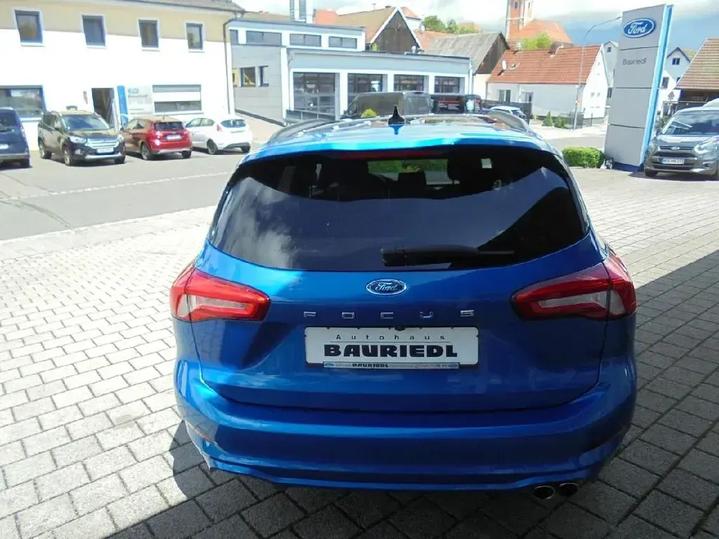Gebraucht Ford Focus ST-Line 150 PS (110 kW) 2019 Blau Limousine