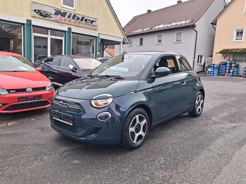 Grün Gebraucht 2022 Fiat 500e Action Kleinwagen | 11.980 € (Superpreis) - Bild 1/4