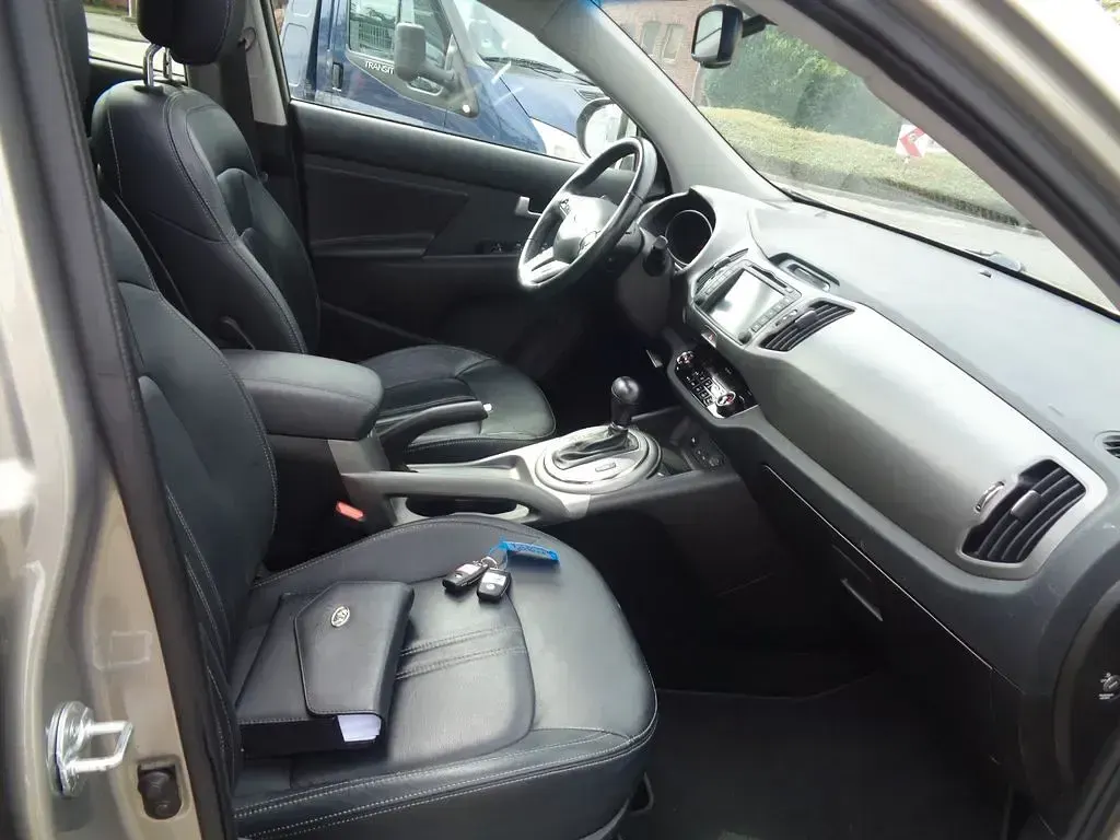 Gebraucht Kia Sportage Attract 136 PS (100 kW) 2014 Silber SUV