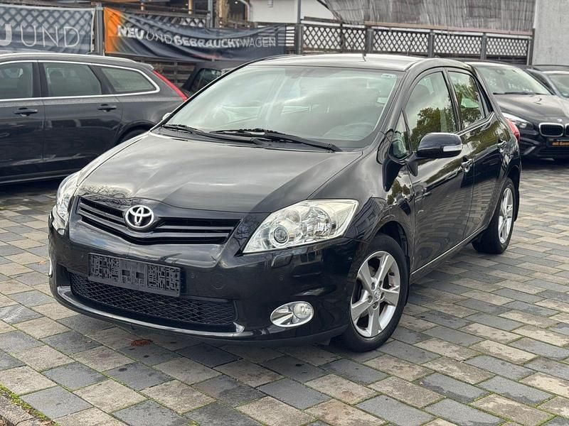 Schwarz Gebraucht 2010 Toyota Auris Executive Kleinwagen | 7.700 € (Etwas zu teuer) - Bild 1/4