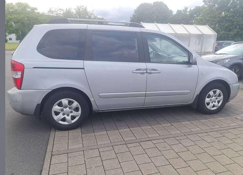Gebraucht Kia Carnival EX 185 PS (136 kW) 2008 Grau Van / Kleinbus