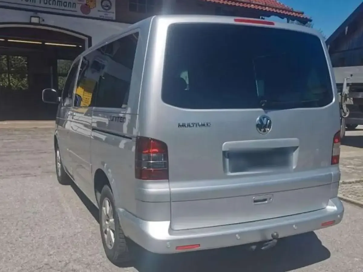 Gebraucht VW Multivan United 131 PS (96 kW) 2009 Silber Van / Kleinbus