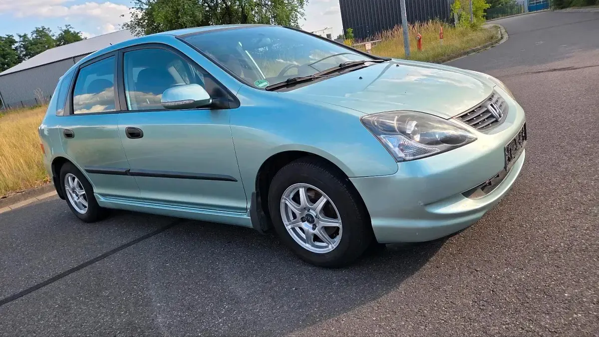 Gebraucht Honda Civic 90 PS (66 kW) 2005 Grün Kleinwagen
