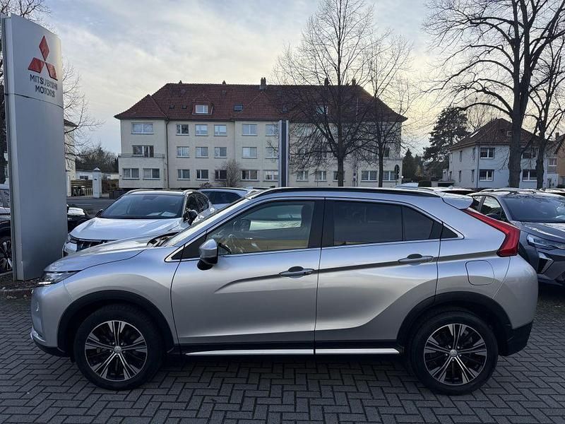 Gebraucht Mitsubishi Eclipse Cross Edition 163 PS (119 kW) 2019 Silber SUV