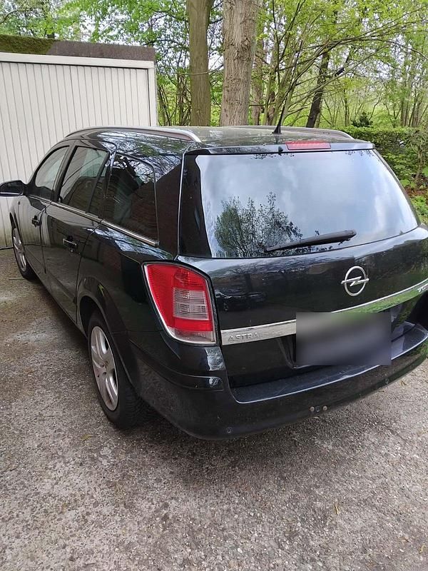 Second-hand Opel Astra 2009 Negru Break