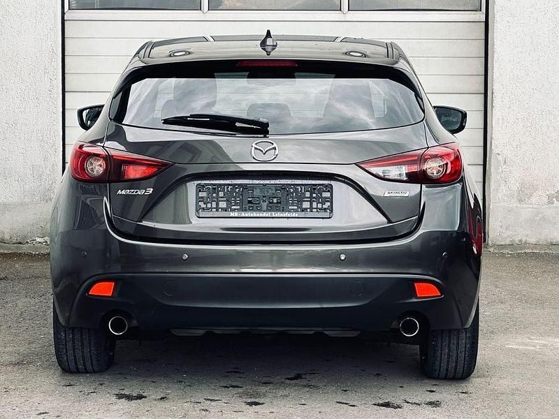 Second-hand Mazda 3 120 CP (88 kW) 2016 Maro Berlinǎ