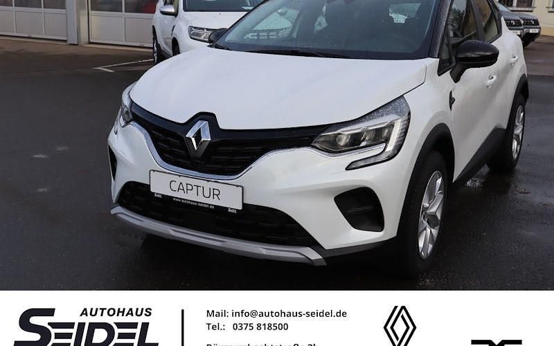 Perlmuttweiß metallic, black Gebraucht 2022 Renault Captur Equilibre SUV | 20.790 € (Teuer) - Bild 1/4