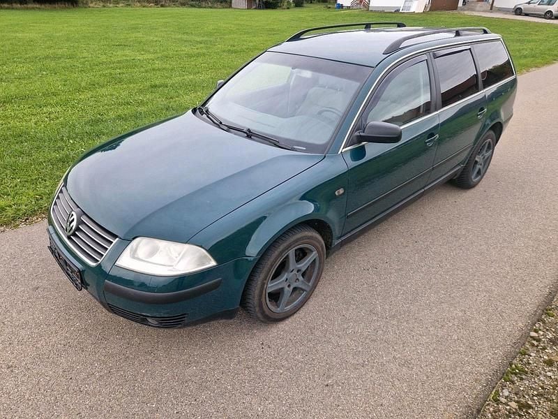 Gebraucht VW Passat 101 PS (74 kW) 2003 Grün Kombi