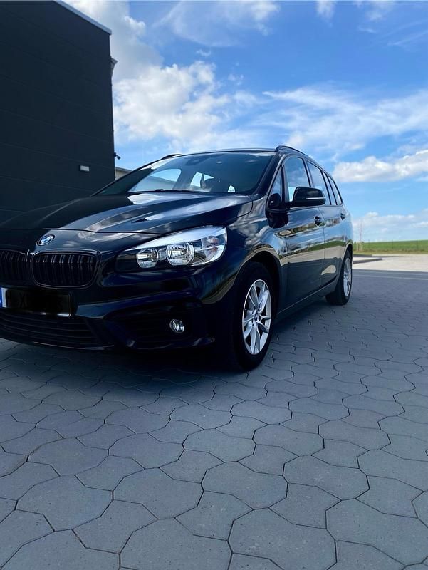 Gebraucht BMW 216 116 PS (85 kW) 2016 Schwarz Kombi
