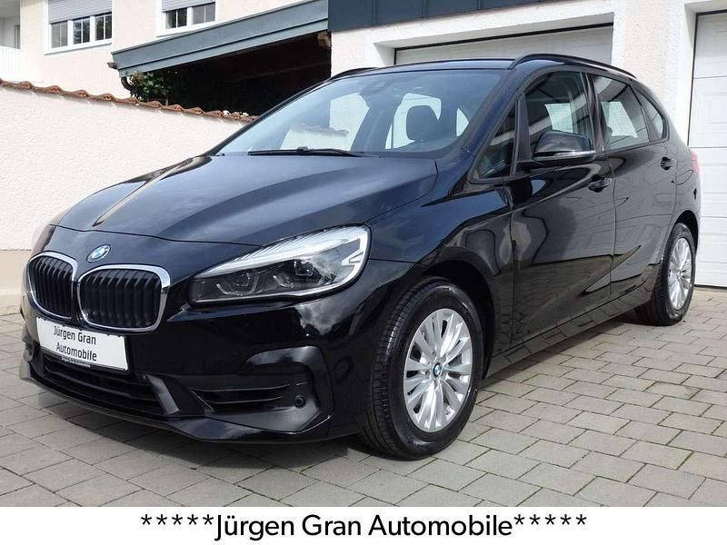 Schwarz Gebraucht 2021 BMW 218 Van / Kleinbus | 15.490 € (Superpreis) - Bild 1/4