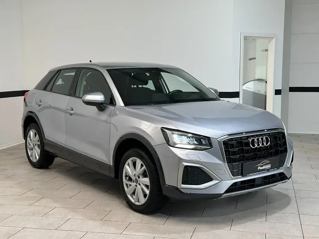 Gebraucht Audi Q2 Advanced 150 PS (110 kW) 2023 Silber SUV