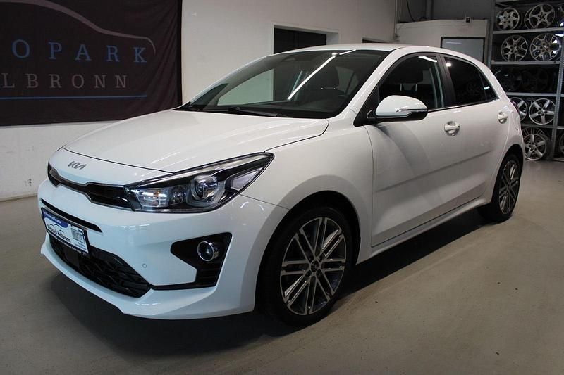 Weiß Gebraucht 2022 Kia Rio Spirit Kombi | 14.999 € (Fairer Preis) - Bild 1/4