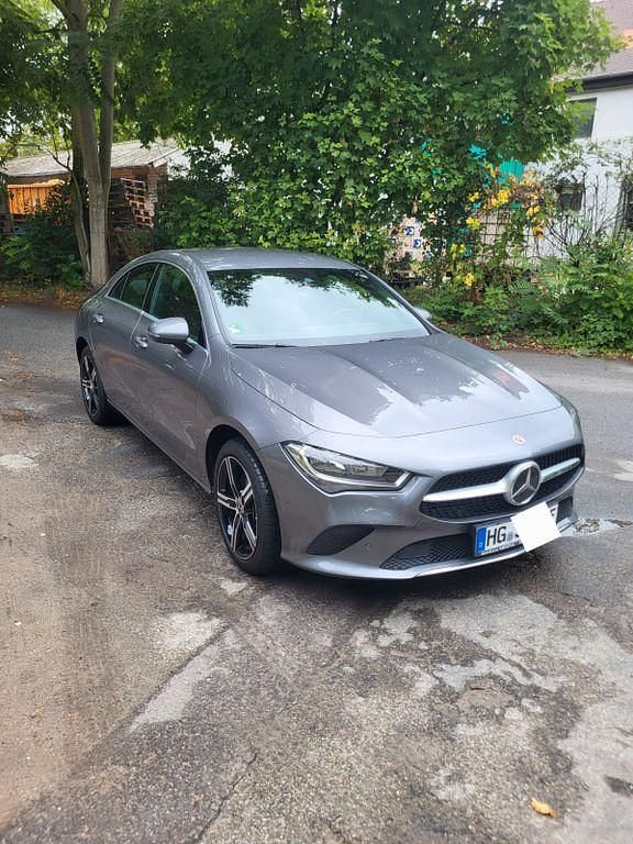 Grau Gebraucht 2022 Mercedes CLA250e Progressive Limousine | 27.800 € (Superpreis) - Bild 1/4