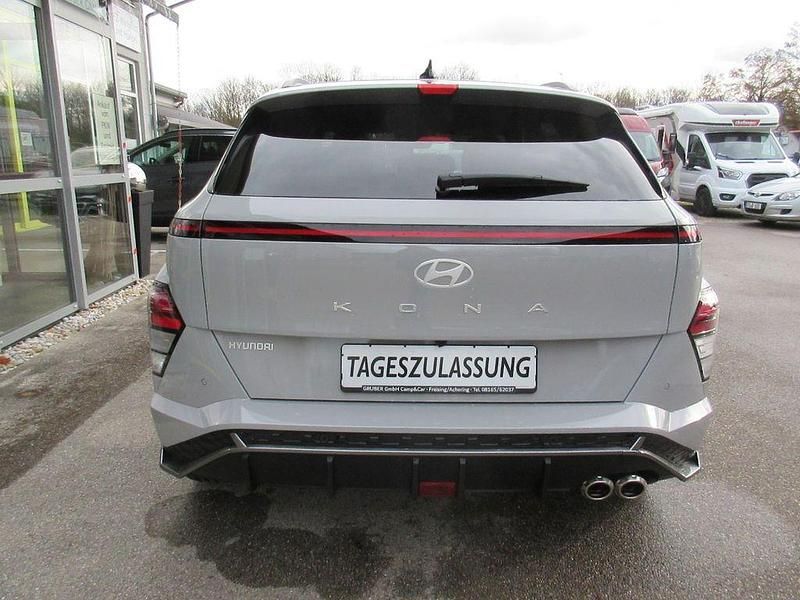 Neu Hyundai Kona N Line 137 PS (100 kW) 2025 Grau SUV