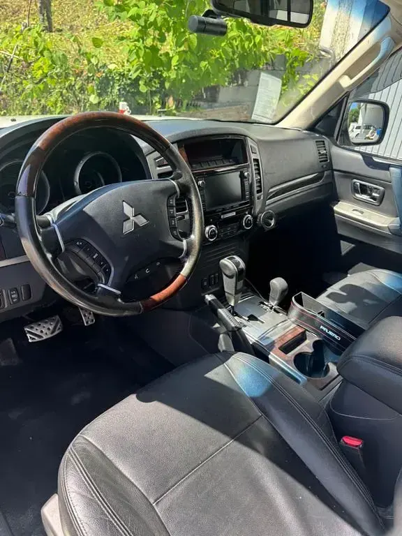 Gebraucht Mitsubishi Pajero 190 PS (139 kW) 2016 Weiß SUV