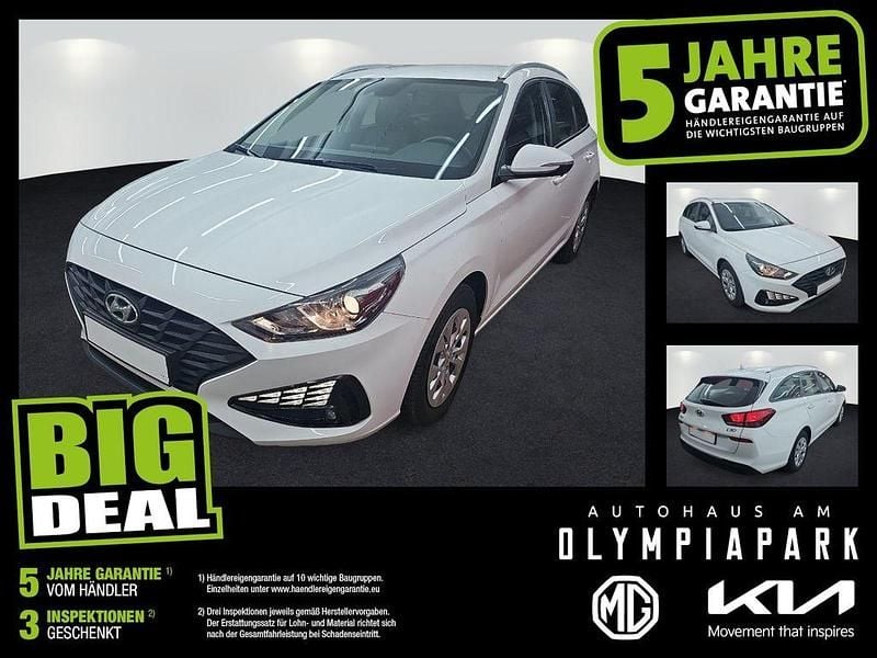 Atlas white / sol Gebraucht 2023 Hyundai i30 Kombi | 14.475 € (Superpreis) - Bild 1/4