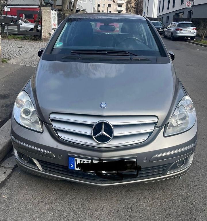 Gebraucht Mercedes B180 109 PS (80 kW) 2007 Grau Van / Kleinbus