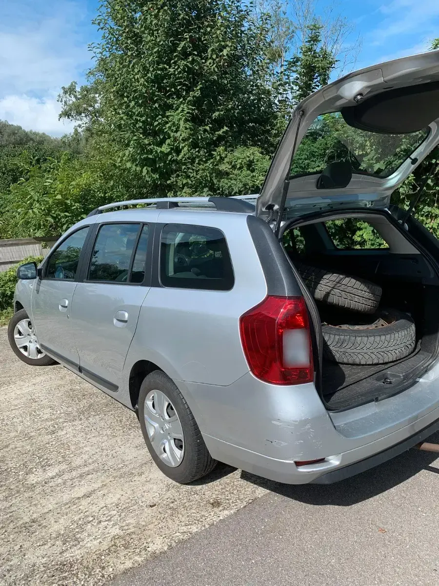 Gebraucht Dacia Logan 90 PS (66 kW) 2017 Silber Kombi