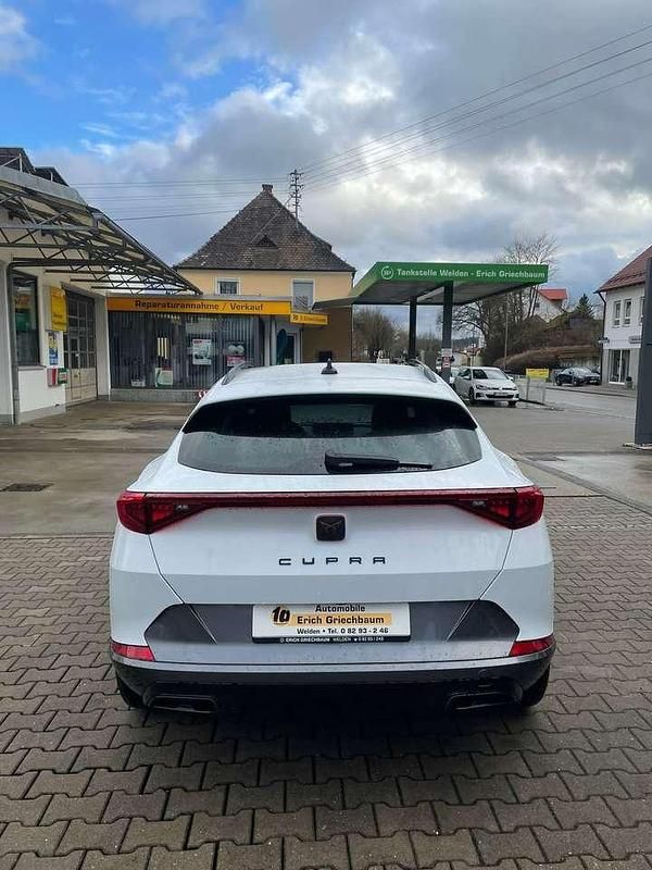 Gebraucht Cupra Formentor Basis 150 PS (110 kW) 2022 "nevada" weiss SUV