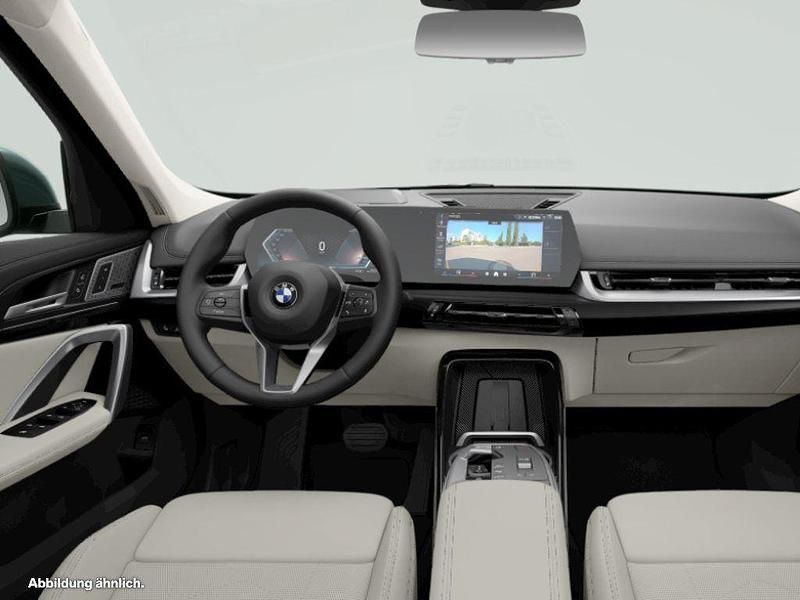 Gebraucht BMW X1 Comfort Edition 197 PS (144 kW) 2025 Cape york grün metallic SUV