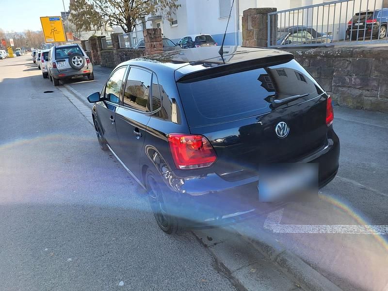 Gebraucht VW Polo 75 PS (55 kW) 2011 Schwarz Kleinwagen