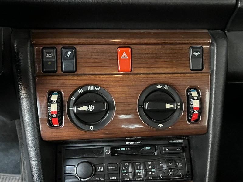 Gebraucht Mercedes E230 132 PS (97 kW) 1987 Grau Limousine