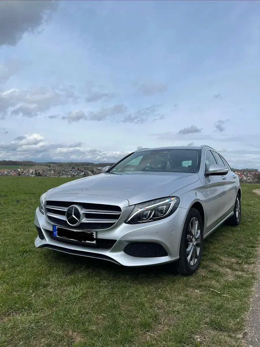 Gebraucht Mercedes 220 170 PS (125 kW) 2015 Silber Limousine