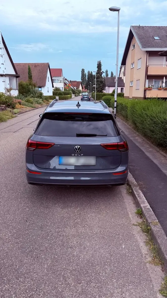 Gebraucht VW Golf VIII 110 PS (80 kW) 2021 Grau Limousine