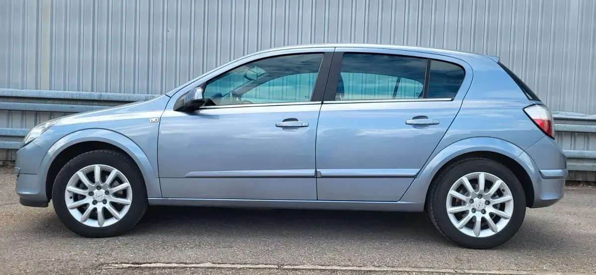 Gebraucht Opel Astra 125 PS (91 kW) 2004 Blau Limousine