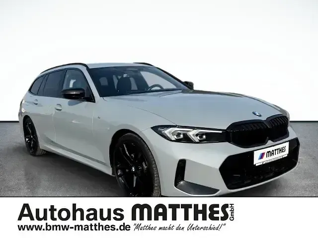 Gebraucht BMW 320 M Sport 190 PS (139 kW) 2024 Grau Kombi