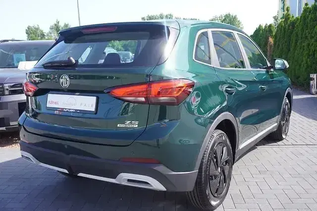 Neu MG ZS 197 PS (144 kW) 2026 Emeraldgrünmet. SUV