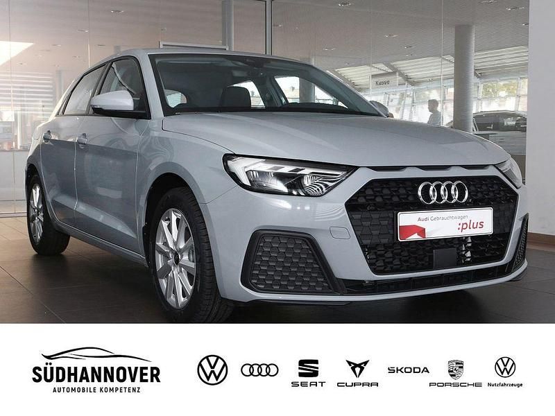 Gebraucht Audi A1 Sportback Ambiente 95 PS (69 kW) 2023 Pfeilgrau perleffekt Kleinwagen