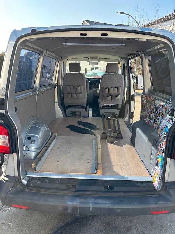 Gebraucht VW Transporter 140 PS (102 kW) 2010 Silber Van