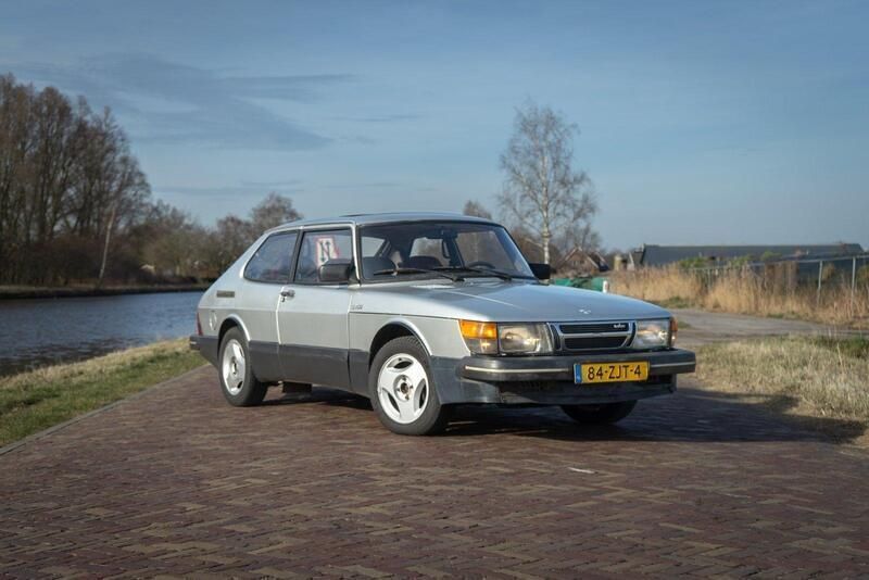 Grau Gebraucht 1984 Saab 900 Kleinwagen | 7.750 € - Bild 1/4