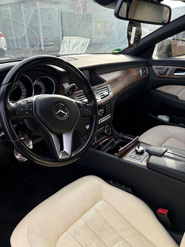 Gebraucht Mercedes CLS350 265 PS (194 kW) 2012 Beige Coupé