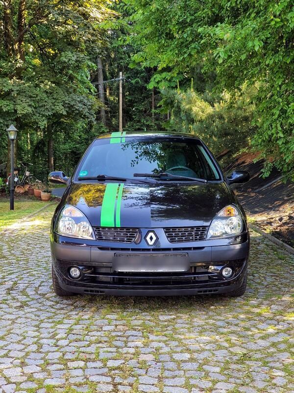 Schwarz Gebraucht 2003 Renault Clio II Kleinwagen | 700 € (Guter Preis) - Bild 1/4