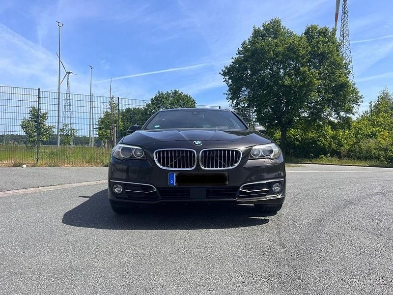 Gebraucht BMW 520 Luxury Line 190 PS (139 kW) 2014 Braun Kombi