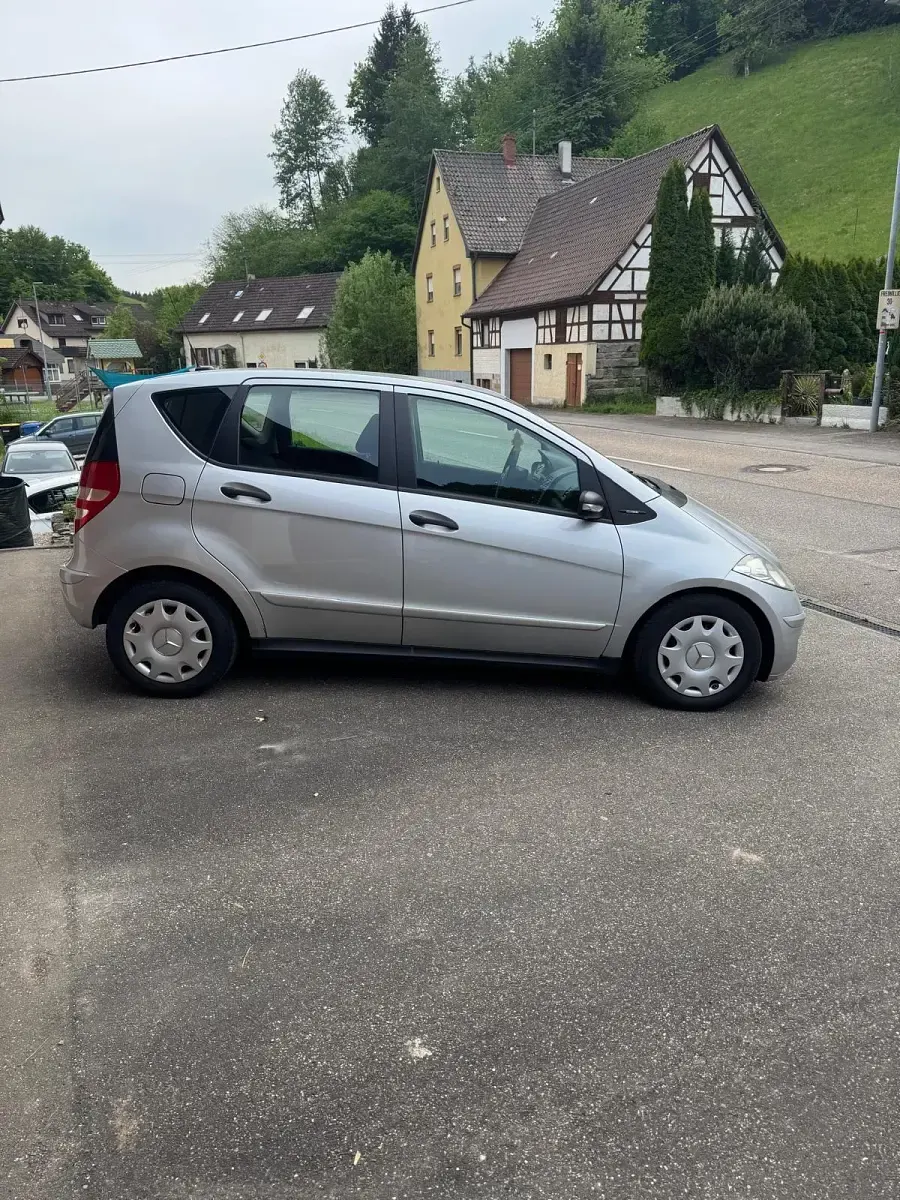 Gebraucht Mercedes A160 74 PS (54 kW) 2004 Silber Kleinwagen