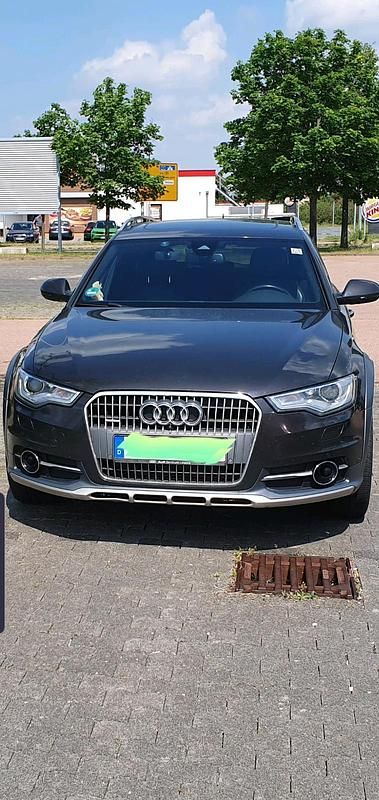 Grau Gebraucht 2014 Audi A6 Kombi | 17.879 € - Bild 1/4