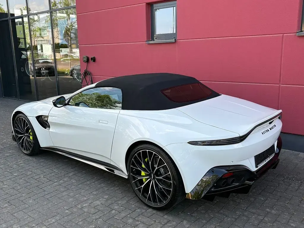 Gebraucht Aston Martin V8 Vantage 534 PS (392 kW) 2023 Weiß Cabrio