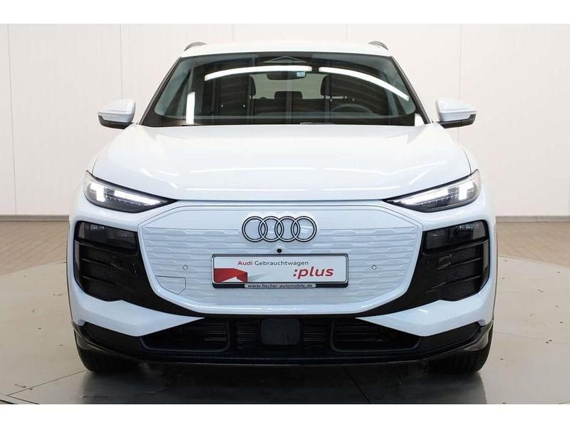 Gebraucht Audi Q6 e-tron Ambiente 185 kW (252 PS) 2025 Gletscherweiß metallic SUV