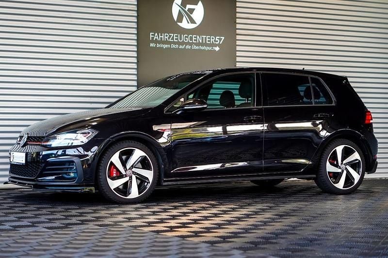 Gebraucht VW Golf VII GTI 245 PS (180 kW) 2020 Schwarz Limousine