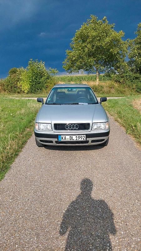 Silber Gebraucht 1992 Audi 80 Limousine | 3.199 € - Bild 1/4